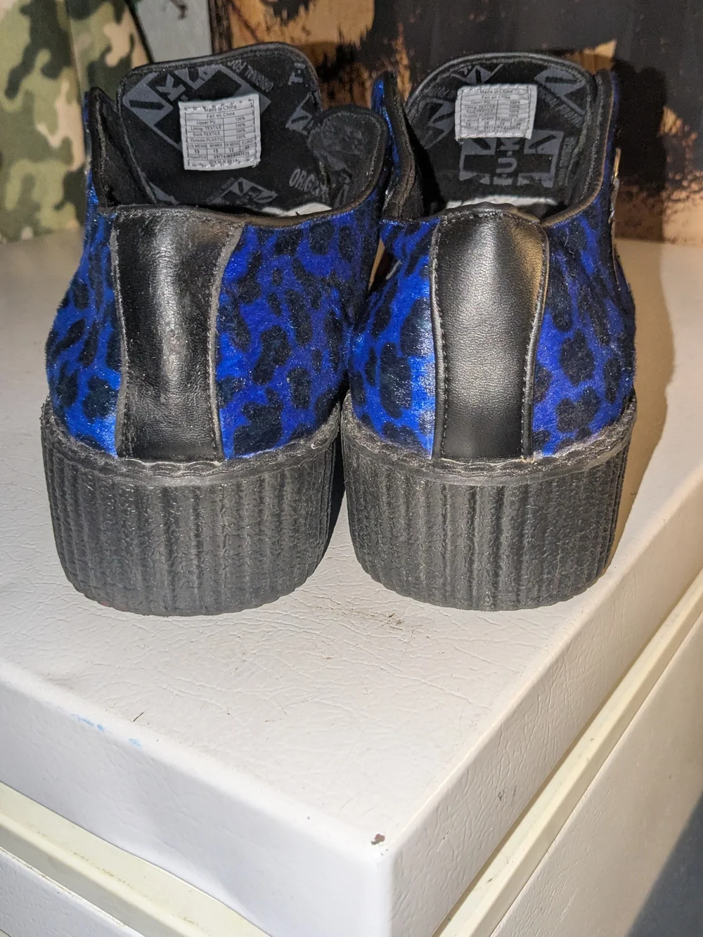 Tuk Leopard-Print Platform Slip-On Slippers in Blue and Red
